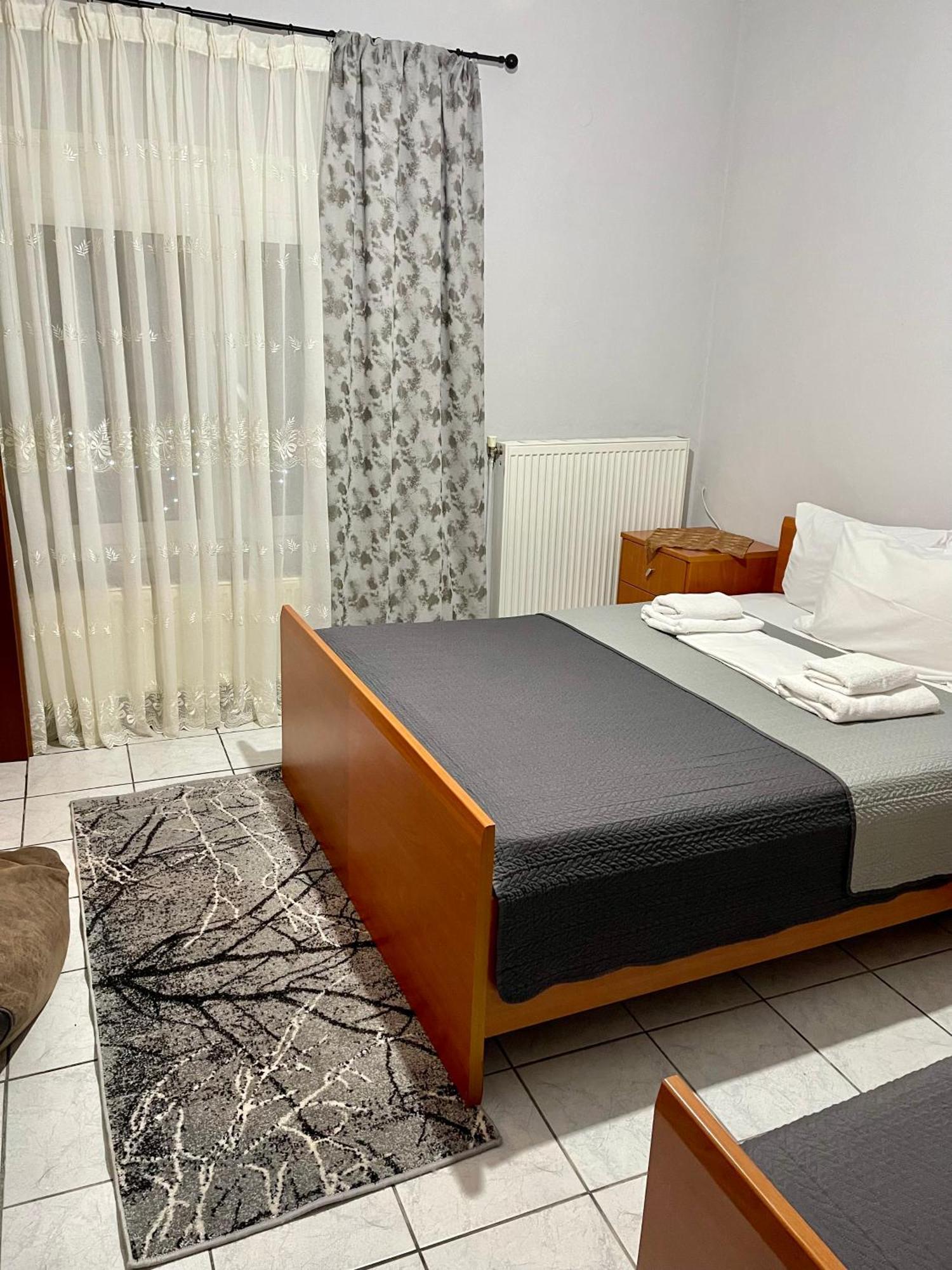 Guesthouse Tsoka Órma Buitenkant foto